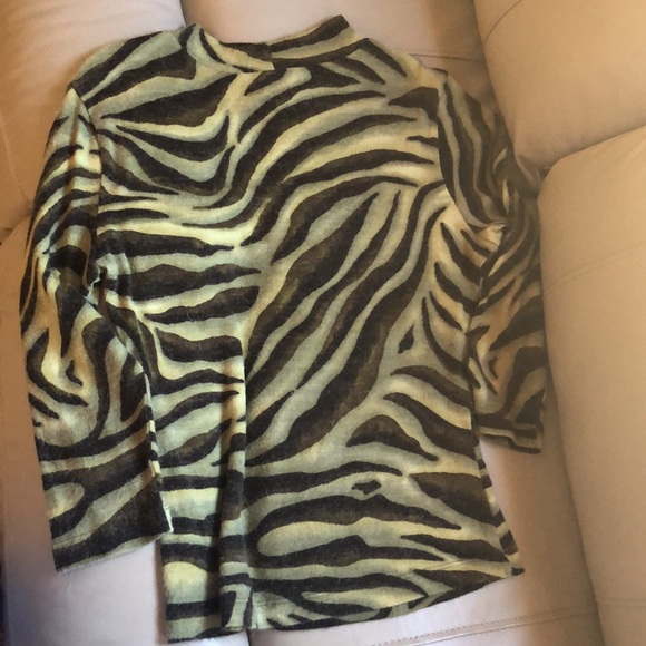 Animal print sweater - Picture 7 of 10